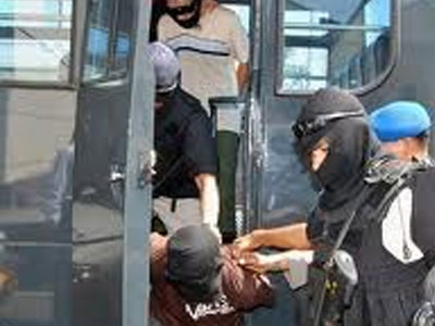 Πέντε ισλαμιστές αντάρτες νεκροί σε μάχη με αστυνομικούς