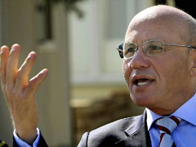 Πρόταση Ταλάτ για συνομιλίες εκτός Κύπρου