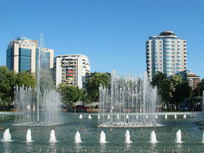 Αυξήθηκαν οι επιχειρήσεις στην Αλβανία