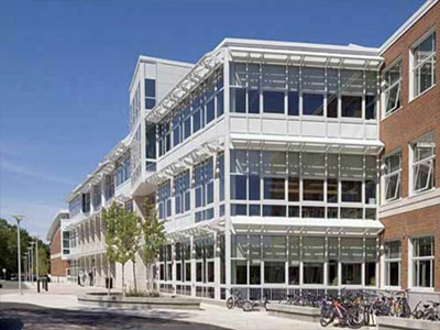 Τρίκαλα: Μεθυσμένος έβριζε πολιτικούς