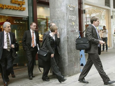 Και τώρα… τρόικα