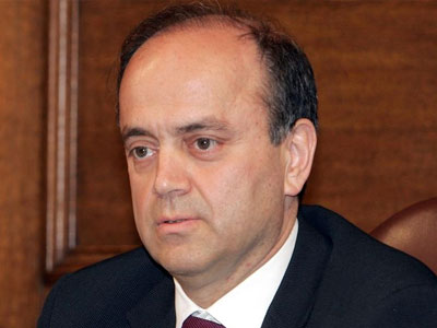 «Δανείζει» την… έδρα του ο Τσιτουρίδης!