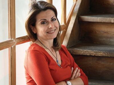 Η Μάγια Τσόκλη χωρίς διαβατήριο