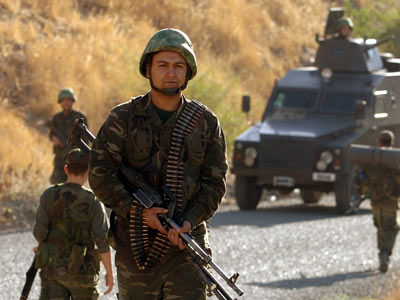 Στρατιωτικός νόμος σε τουρκικές επαρχίες