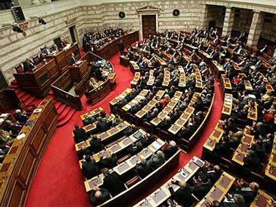 Υπερψηφίστηκε το νομοσχέδιο για τα μέτρα