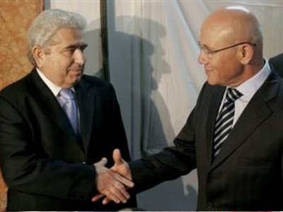 Δεν αποσύρει πρόταση για εκ περιτροπής προεδρία ο Χριστόφιας