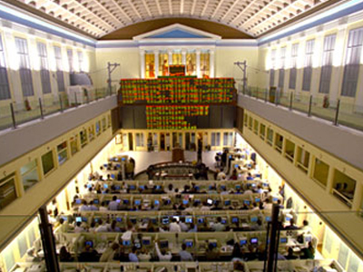 Οριακές απώλειες έφερε η κατοχύρωση κερδών στο ΧΑ