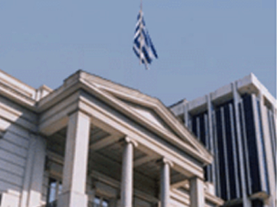 Απεβίωσε ο πρέσβης Γιώργος Παπούλιας