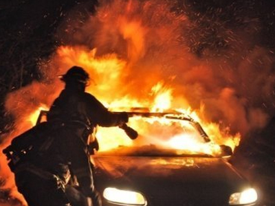 Βρέθηκε απανθρακωμένο πτώμα σε Ι.Χ.