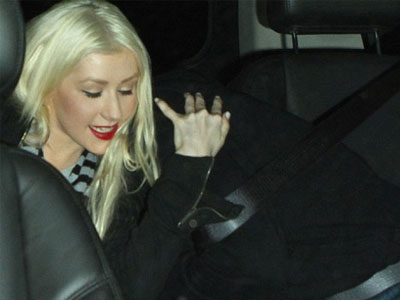 Στις εννιά του μακαρίτη…