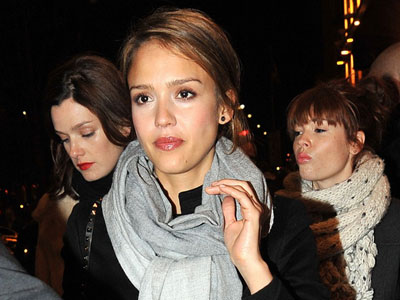 Η Jessica Alba στο Παρίσι