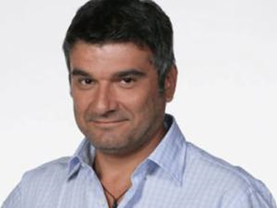 Κώστας Αποστολάκης: Ενάντια στις «Οικογενειακές Ιστορίες»