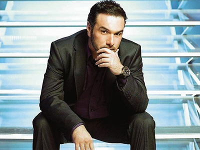 Ο Γρηγόρης σε ρόλο Άγιου Βασίλη