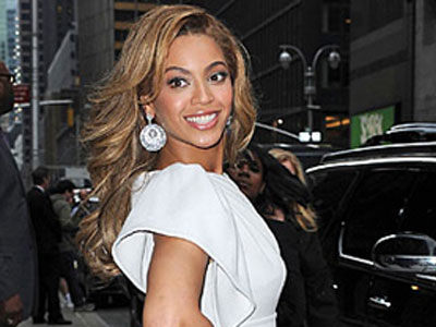 Οι καλύτερες πόζες της Beyonce… από πίσω!