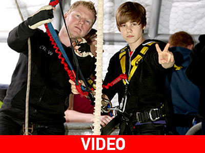 Ο Justin Bieber κάνει bungee