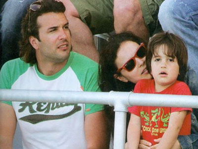 Βλοντάκης – Στεργιάδου: Στο γήπεδο με τον γιο τους