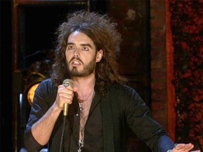 Στον δρόμο του θεού ο Russell Brand