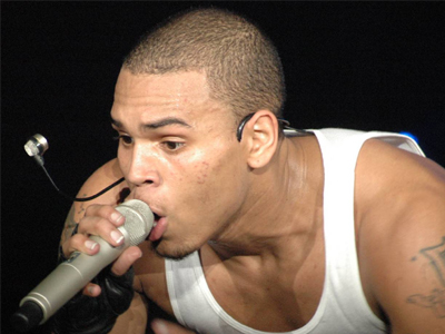 Νιώθει ντροπή για τον ξυλοδαρμό της Rihanna