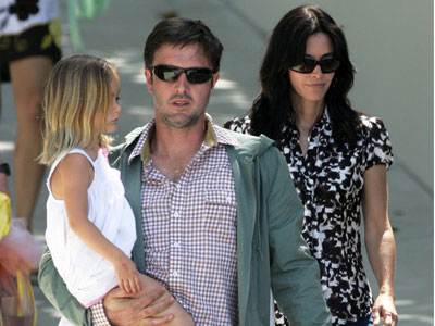 Τα οικογενειακά προβλήματα της Courtney Cox