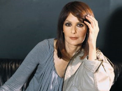 Κάτια Δανδουλάκη: Κάνει κριτική στους νεότερους συναδέλφους της