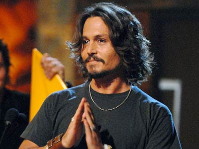 Ο Johnny Depp δυσκολεύεται με τα βραβεία