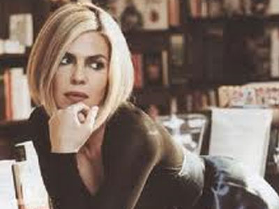 Η Ναταλία Δραγούμη σε ρόλο Μαμαλάκη