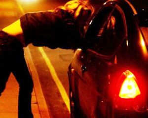 Σύλληψη στο Λουτράκι για προώθηση γυναικών στην πορνεία