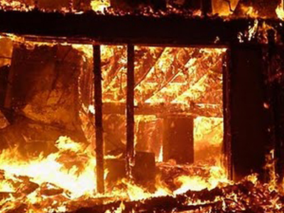 Φωτιά σε κτίριο στην πρωτεύουσα Φωτιά σε κτίριο στην πρωτεύουσα