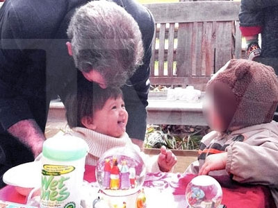 Ο Mel Gibson με τη μικρή του κόρη