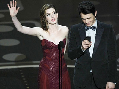 Πόσα φορέματα άλλαξε η Anne Hathaway;