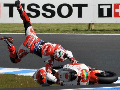 Άσχημη πτώση για τον Hector Barbera