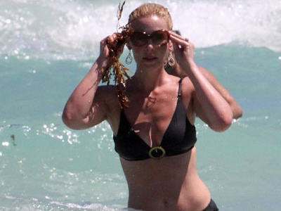Η Katherine Heigl στην παραλία
