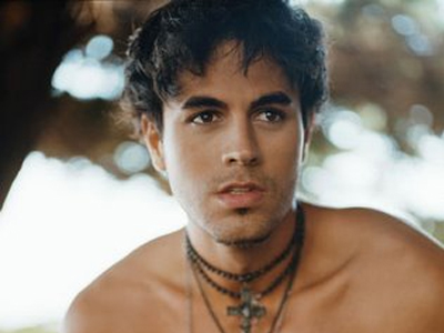 Ο Enrique Iglesias πετάει το γάντι