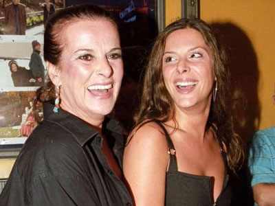 Ίνκα Τσαγγάρη: Προσέβαλε τη μνήμη της μάνας μου