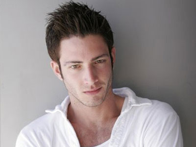 Θεοχάρης Ιωαννίδης: Μέχρι πού έφτασε για τον έρωτα;