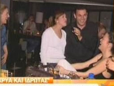 Μανωλίδου – Καραμέρος: Καραόκε μέχρι τελικής πτώσης!