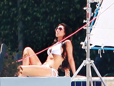 Το άσπρο bikini της Kim Kardashian