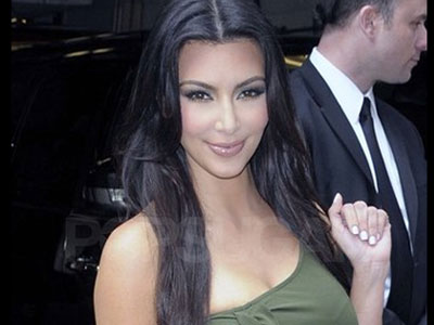 Ξέρει να επιδεικνύει τα προσόντα της