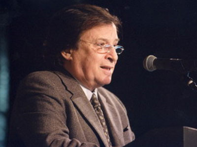 Κώστας Καρράς: Οι πολιτικοί χρειάζονται βρεγμένη σανίδα