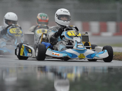 Έκλεψε την παράσταση Έλληνας οδηγός σε παγκόσμιο αγώνα καρτ