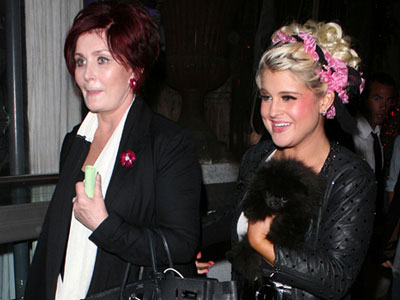 Kelly και Sharon Osbourne υπέρ των gay