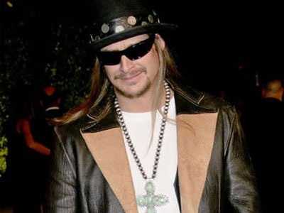 Κάνουν μηνύσεις για δικαιώματα σε καντίνες!