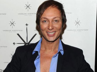 Βασίλειος Κωστέτσος: «Κράζει» το φόρεμα της Ζέτας