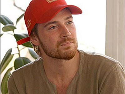 Ποιανού την πόρτα χτύπησε ο έρωτας;