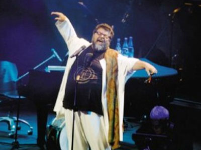 Στις Βρυξέλλες για συναυλία ο Σταμάτης Κραουνάκης