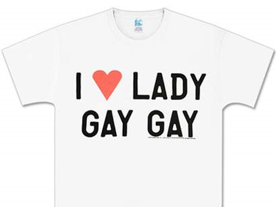 Η Lady Gaga στο πλευρό μαθητή