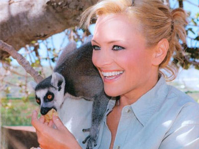 Χριστίνα Λαμπίρη: Ό,τι δεν ανανεώνεται πεθαίνει