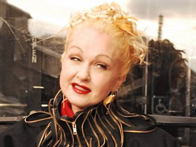 Ποιος είδε την Cyndi Lauper και δεν τρόμαξε