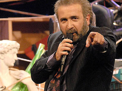 Ανανεώνει το συμβόλαιο ο Λαζόπουλος;