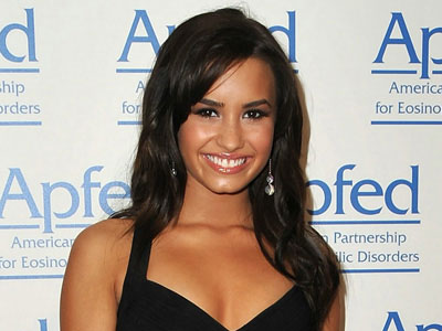 Ο πατέρας της Demi Lovato δέχεται απειλές